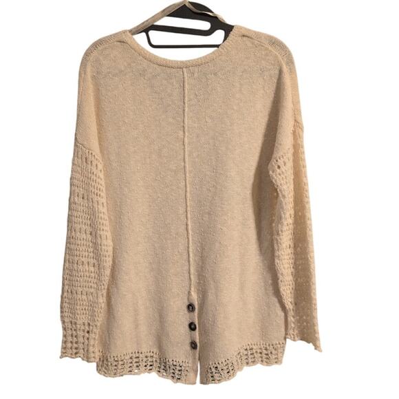 Lucky Brand Crochet-Sleeve Sweater with Back Button Detail – Size XL - Picture 4 of 5